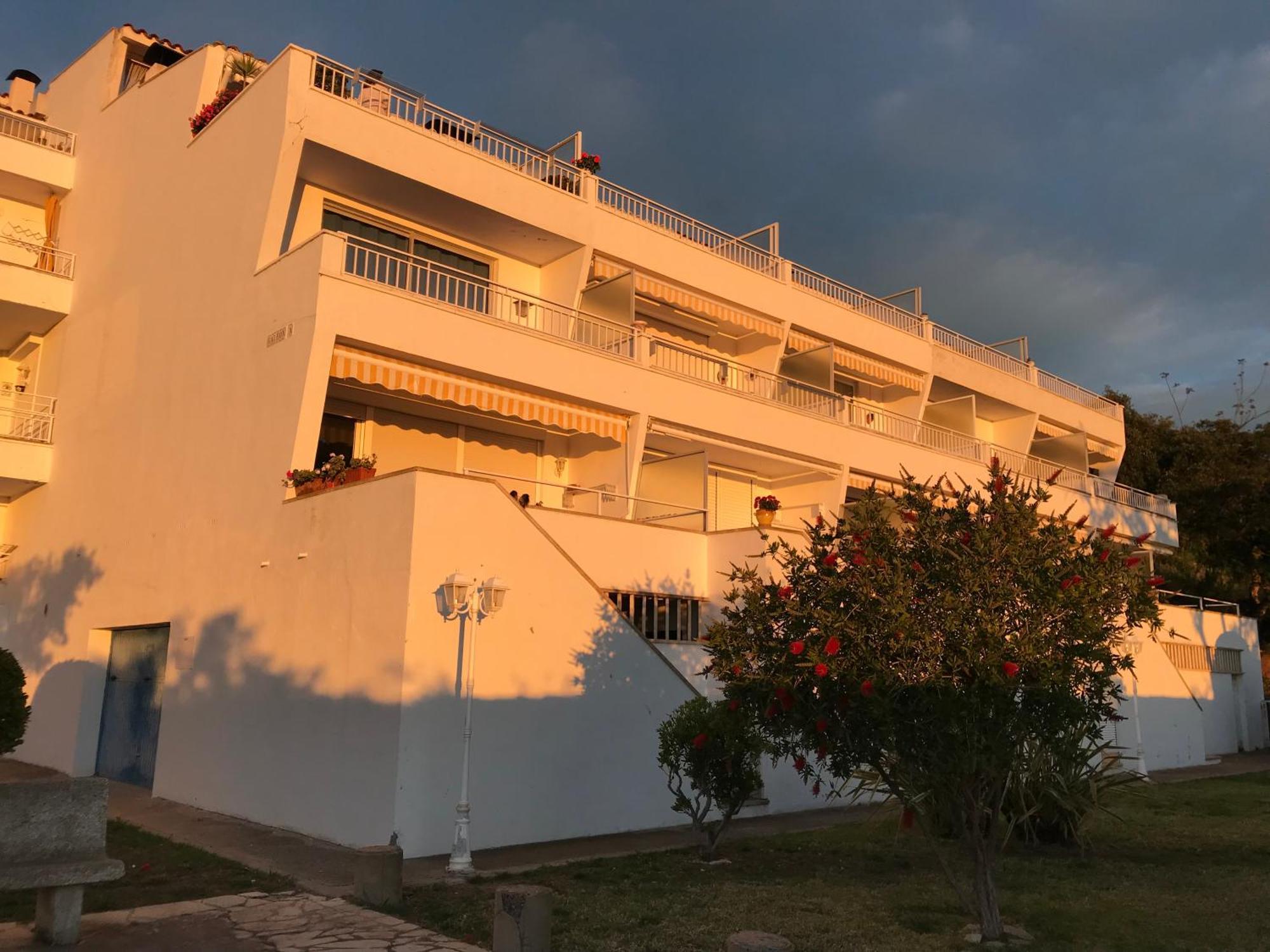 Apartamento Con Piscina - Tossa - Magnificas Vistas Al Mar Girona Exterior photo